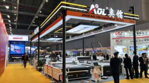 Máquina de Corte CNC AOL para Muestras de Cajas, Cortadora CNC de Panel de Abeja - Product Image 4