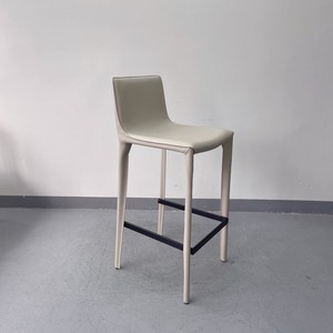 Tabourets de conception de restaurant avec cadre en acier et couvercle Tabouret de chaise de bar populaire de haute qualité - Product Image 3