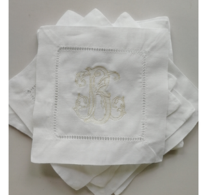 Serviettes <span class=keywords><strong>de</strong></span> cocktail <span class=keywords><strong>en</strong></span> coton <span class=keywords><strong>lin</strong></span> bon marché avec monogramme du client <span class=keywords><strong>en</strong></span> couleur blanche pour la vente <span class=keywords><strong>en</strong></span> gros - Product Image 3