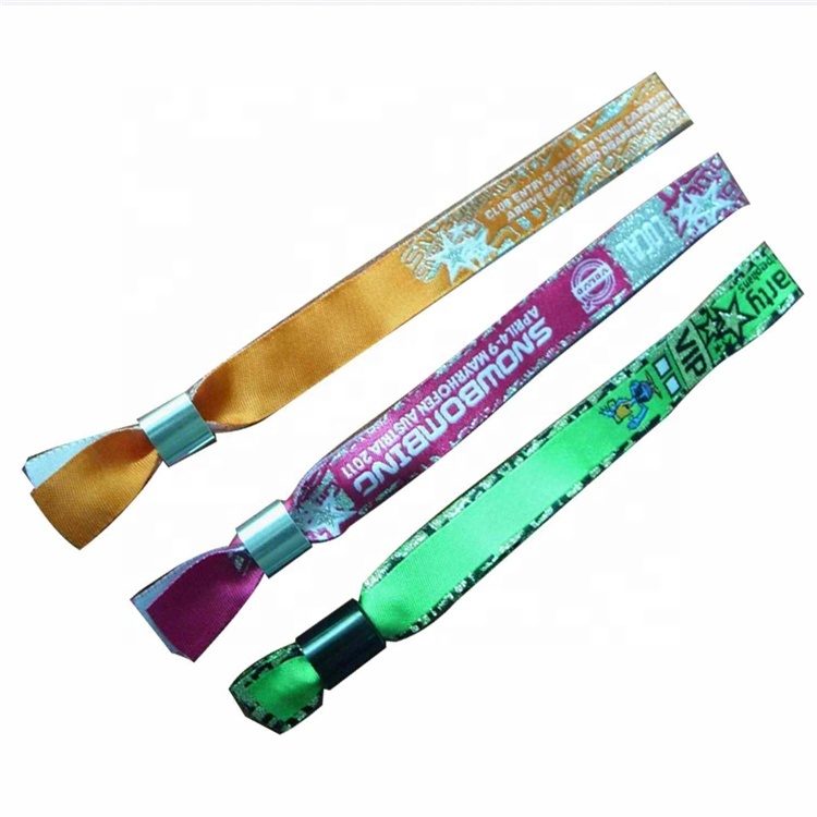 Factory Direct Price Satin Ribbon Red Lanyard Custom Phone Lanyards Thermal Transfer Short Wristband Printed Key Lanyard Image 3