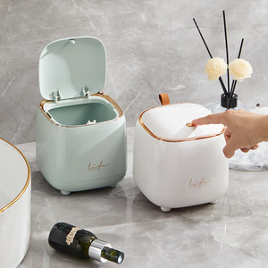 Cubo de basura de escritorio con botón pulsador, 4L, cuadrado, con tapa abatible, contenedor de almacenamiento de residuos para uso en mesa de centro - Product Image 3