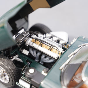 โมเดลรถเหล็ก <span class=keywords><strong>Kyosho</strong></span> Land Cruiser LC60 แบบเปิดได้เต็มรูปแบบ ขนาด 1:18 - Product Image 2