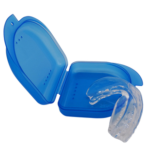 Fourniture <span class=keywords><strong>de</strong></span> soins <span class=keywords><strong>de</strong></span> santé Solution <span class=keywords><strong>de</strong></span> sommeil nocturne Anti-ronflement protège-dents dispositif d'aide au meulage des dents pour le bruxisme embout buccal patchs nasaux - Product Image 3
