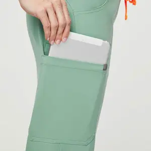 Conjuntos de Uniformes Médicos de <span class=keywords><strong>Enfermería</strong></span> de Diseño Estético y Moderno de Marca Propia Personalizables y Elásticos de <span class=keywords><strong>2021</strong></span> - Product Image 4