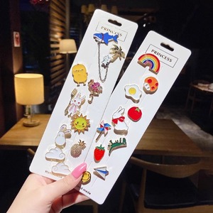 Dễ Thương Phim Hoạt Hình Kim Loại Dầu Drop Trâm Nhật Bản Hợp Kim UV In Huy Hiệu Đồ Trang Sức Cho Nam Giới Và Phụ Nữ Pin Trang Trí Túi Phụ Kiện - Product Image 3