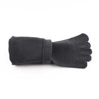 Chaussettes à cinq orteils de couleur unie classique Crew Cotton Adult Men 5 Finger Socks