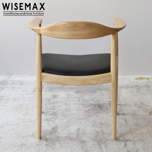WISEMAX FURNITURE Silla de comedor de madera de fresno de estilo nórdico simple Presidente buey cuerno codo <span class=keywords><strong>Kennedy</strong></span> reposabrazos silla para cafetería Cafetería - Product Image 4