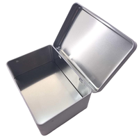 Boîte à biscuits rectangulaire avec charnière, qualité alimentaire, logo en relief, recyclable, 133x95x55mm, vernis brillant pour emballage et usage artisanal