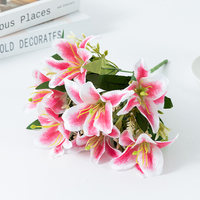 Handgefertigte Seiden-Kunstblumen Lilien mit 7 Blüten - Weiße Blumen für Raumdekoration, Muttertag und Verschiedene Anlässe - Großhandel ab Werk
