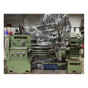 Tornio Manuale Usato CY6140 1000mm per Lavorazione Metalli Pesanti - Product Image 1