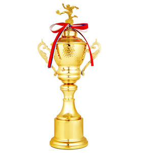 <span class=keywords><strong>2022</strong></span> World Souvenirs de football personnalisés Sports Football Metal Trophy Cup avec ballon noir et or peut ajouter un accessoire - Product Image 1