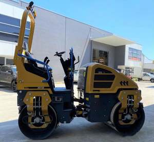 Rouleau vibratoire tandem XD120 de 3 tonnes, compacteur d'asphalte à double tambour, moteur Kubota fiable, machine de construction routière prête à l'emploi - Product Image 1