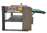 Máquina de serigrafía UV automática plana de nueva condición, precisión de 0,1mm para hojas grandes de papel PET con sistema de apilamiento de alimentación