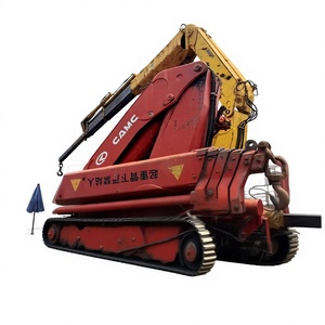 Grue sur chenilles rouge CAMC, capacité 20 tonnes, équipement de construction d'occasion - Product Image 1