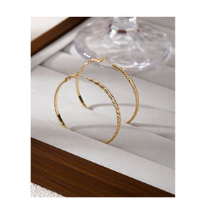 Aretes <span class=keywords><strong>de</strong></span> Diseño Exclusivo y <span class=keywords><strong>de</strong></span> Alta Gama, Populares en <span class=keywords><strong>Europa</strong></span> y América, con un Toque <span class=keywords><strong>de</strong></span> Lujo y Sofisticación. - Product Image 3