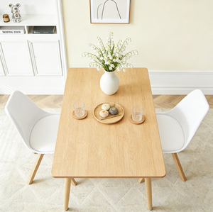 Chaise de salle à manger minimaliste en plastique blanc avec pieds en bois de hêtre, design contemporain d'inspiration scandinave pour les intérieurs modernes - Product Image 2