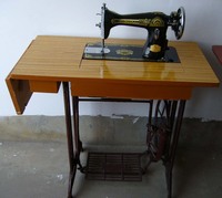 Machine à coudre manuelle, table et support