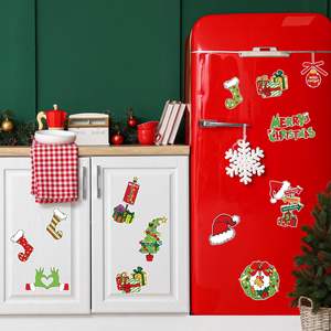 แม่เหล็กติดตู้เย็นลายการ์ตูนคริสต์มาสข้ามพรมแดน ปี 2025 แม่เหล็กกรินช์ขายดี ของตกแต่งสำหรับงานปาร์ตี้ - Product Image 6