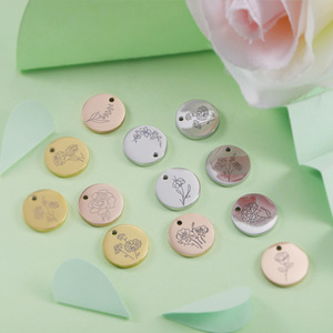 Colgante de disco de acero inoxidable chapado en oro con flor de <span class=keywords><strong>nacimiento</strong></span> personalizada de 15 mm para la creación de joyas de regalo de cumpleaños personalizadas - Product Image 2