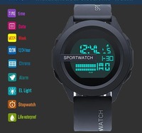Nouvelle Montre de Sport Homme Digitale Lumineuse Date Semaine Chronomètre Étanche Affaires Horloge 40mm Affichage Cadran Bracelet Silicone