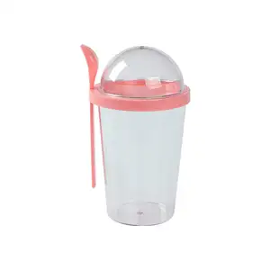 Hot Selling Plastic Yoghurt Cup Draagbare Verse Gezondheid Salade Container Salade Shaker Beker Met Lepel