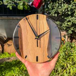 Reloj de Pared Hecho a Mano con Resina y Madera con Elegantes Patrones, Construcción Duradera y Diseño Artístico, Apto para Todos los Estilos de Interiores - Product Image 6