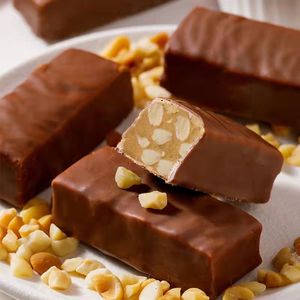 Barra de Chocolate con Cacahuetes y Frutos Secos, Barra Energética de Chocolate y Nueces, Barra de Chocolate Larga y Saborosa, Golosina para Satisfacer el Apetito - Product Image 2