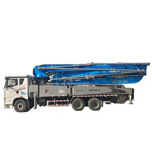 Camión Bomba de Concreto Versátil JIUHE para Obras de Construcción, Colocación de Concreto, Camión Bomba de Concreto de 43m 48m - Product Image 1