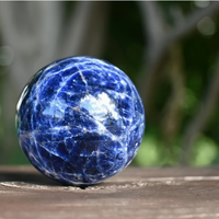 Boule de Sodalite Naturelle de Haute Qualité, Pierre Précieuse pour le Chakra de la Gorge, Sphère de Cristal de Guérison, Cadeau de Méditation
