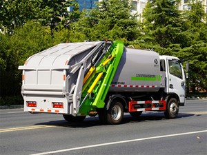 Oferta Especial: Camión Compactador de Basura Pequeño Dongfeng 4X2 de 4/6m³ para Recolección de Residuos Urbanos - Product Image 6