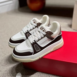 Nouveau modèle 2025 Chaussures de créateur pour couple Luxe Haute qualité Douces Confortables Respirantes Chaussures de skate épaisses Mode Baskets décontractées - Product Image 1