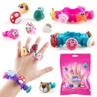 Kit de bracelet à breloques animaux de dessin animé en silicone souple, accessoire de jeu d'imitation, jouet pour le développement de la motricité fine, ornement de présentation de bureau