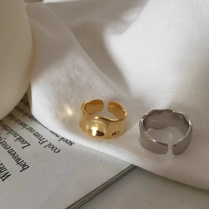 Anel Prata Minimalista Cristão LT-JZ584 com Textura Irregular Convexa-Côncava, Estilo Retro Frio, Tendência no Instagram, Ouro <span class=keywords><strong>18K</strong></span> - Product Image 1