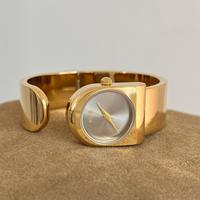 Montre Femme Quartz Rétro Luxe Léger, Montre Bracelet Clochette Dorée, Montre Femme Tendance Personnalité Simple et Élégante