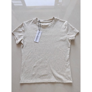 Camiseta Unisex de Cuello Redondo, Tejida en Algodón 100%, Estilo Holgado, Premium, Marca Nerodentro - Product Image 1