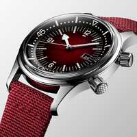 Montre de plongée à quartz pour femme Swiss Classic, design mécanique