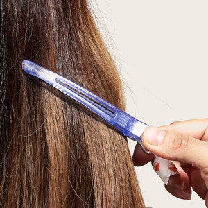 Pinza de Pelo Tipo Pico de Pato de 12 cm, Plástico, Color Sólido, Duradera, para Uso Diario, Salón y Hogar - Product Image 2