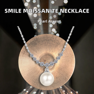 Collier pour femme en argent sterling S925, chaîne polyvalente pour clavicule, nouveau pendentif souriant créatif en moissanite, anniversaire - Product Image 2
