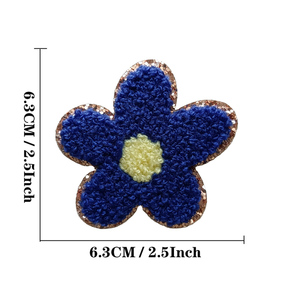 Atacado de Fábrica: Aplique de Flor Chenille Vermelha para Vestido Infantil, <span class=keywords><strong>Patches</strong></span> Bordados com <span class=keywords><strong>Glitter</strong></span> Adesivo - Product Image 2