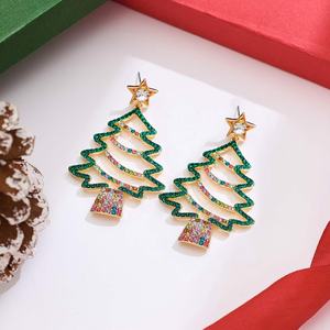 Boucles d'oreilles pendantes en forme d'élan de Noël haut de gamme, style européen et américain, avec étoiles colorées, design en alliage tendance et original - Product Image 2