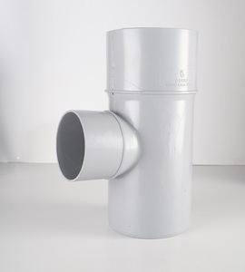 Conexión de tubería de PVC duradera en T reductora Selfit Non ISI de alta calidad para sistemas de plomería y drenaje de flujo de agua suave - Product Image 1