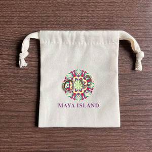 Bolsas de Regalo de Joyería de Algodón Orgánico Reciclable con Logotipo Personalizado Serigrafiado, con Cordón, para Anillos, Pulseras y Pendientes - Product Image 6