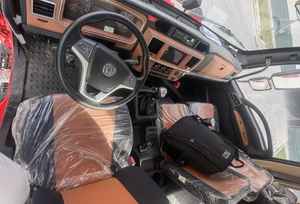 شاحنة دونغفنغ D1L بقوة 200 حصان 4×2 مع هيكل ورافعة هيدروليكية تلسكوبية مستقيمة بخمسة أقسام بحمولة 8 أطنان ومضخة محرك عالية الكفاءة - Product Image 6