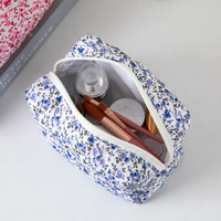 Trousse de Toilette Florale Portable Grande Capacité Mignonne en Polyester – Sac de Rangement Essentiel pour Voyage – Pochette Cosmétique Indispensable