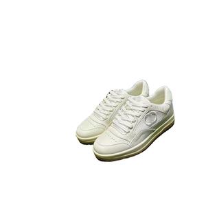 Nouvelles baskets plateforme en cuir 2026, broderie rétro personnalisée, chaussures de skateboard pour femmes - Product Image 1