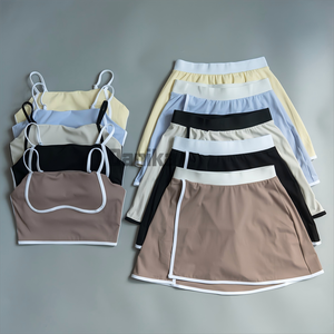 Nuovi due pezzi Set di abbigliamento da donna reggiseno sportivo con spalline regolabili alla moda pantaloncini da donna Set da allenamento - Product Image 1