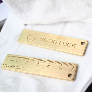 Llavero de latón con colgante rectangular, impresión en relieve, regla de 6 cm, accesorio para la enseñanza de matemáticas en primaria - Product Image 3
