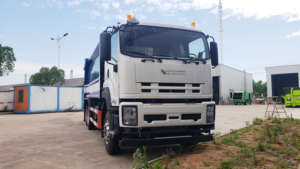 Camión Compactador de Basura ISUZU FVR de 16cbm, Precio Competitivo - Product Image 2