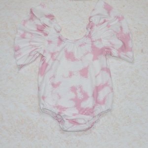 Combinaison imprimée à manches volantées, tie-dye, pour bébé, avec ourlets festonnés, unisexe, en coton biologique/polyester tricoté, à boutons-pression, vente en gros - Product Image 6