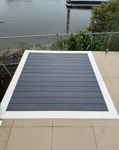 Revêtement de terrasse en WPC durable pour l'extérieur, antidérapant, imperméable, avec finition grain de bois, entretien minimal, conserve sa beauté - Product Image 4